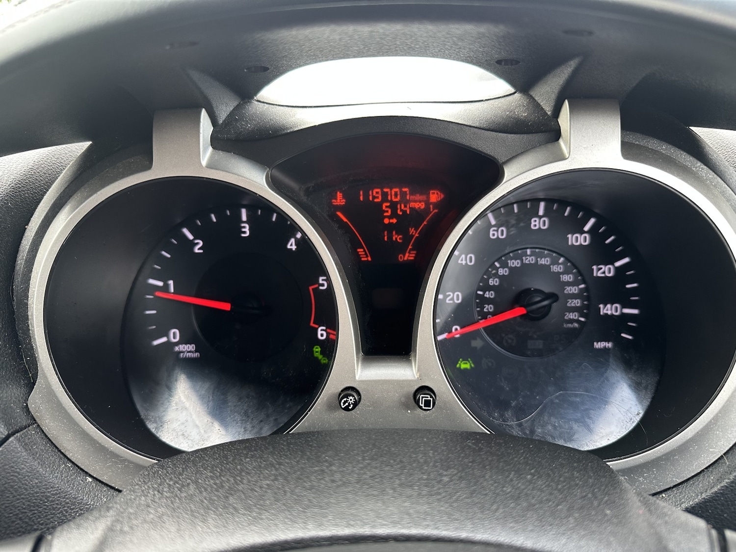 Used Nissan Juke 2014 for sale - 76439831: Photo 9