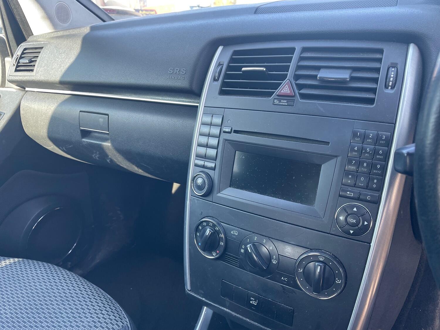 Used Mercedes-Benz B Class 2010 for sale - 76793700: Photo 10