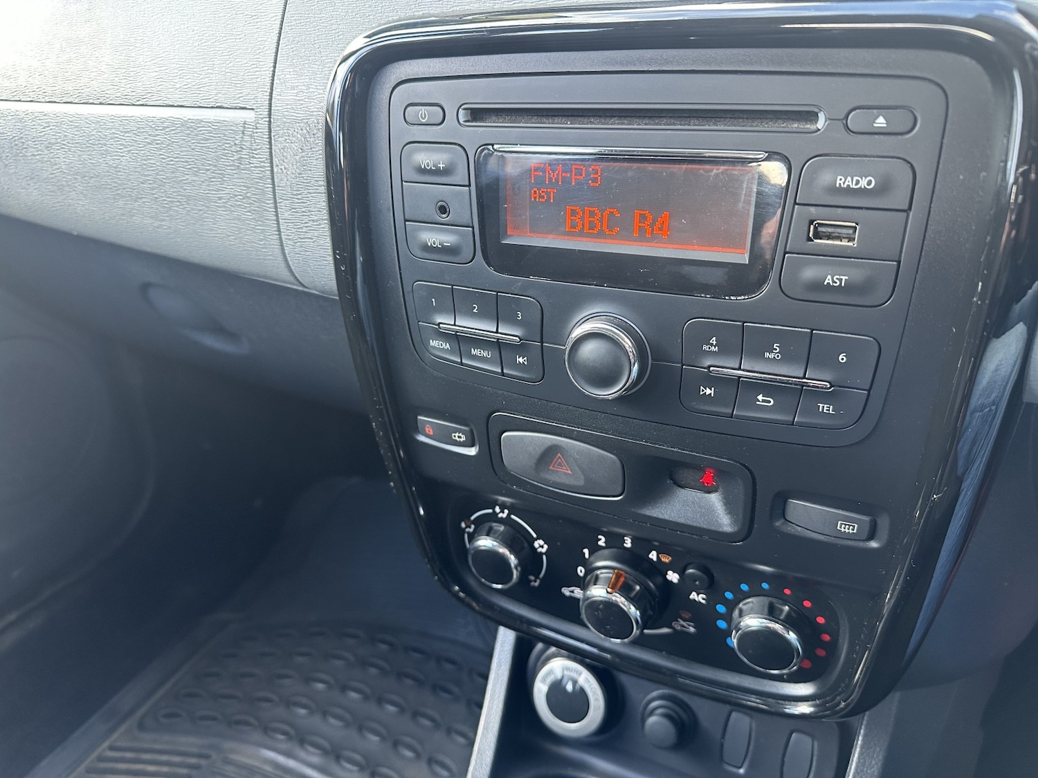 Used Dacia Duster 2013 for sale - 77478159: Photo 14