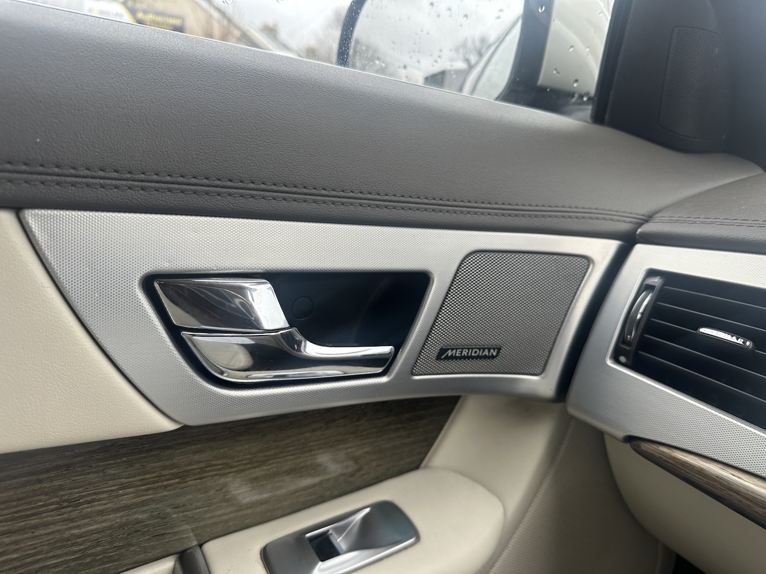 Used Jaguar XF 2013 for sale - 76877587: Photo 16