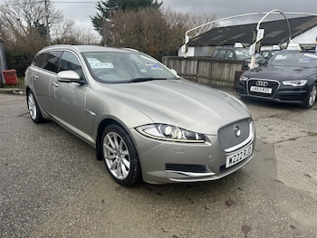Used Jaguar XF 2013 for sale - 76877587: Photo