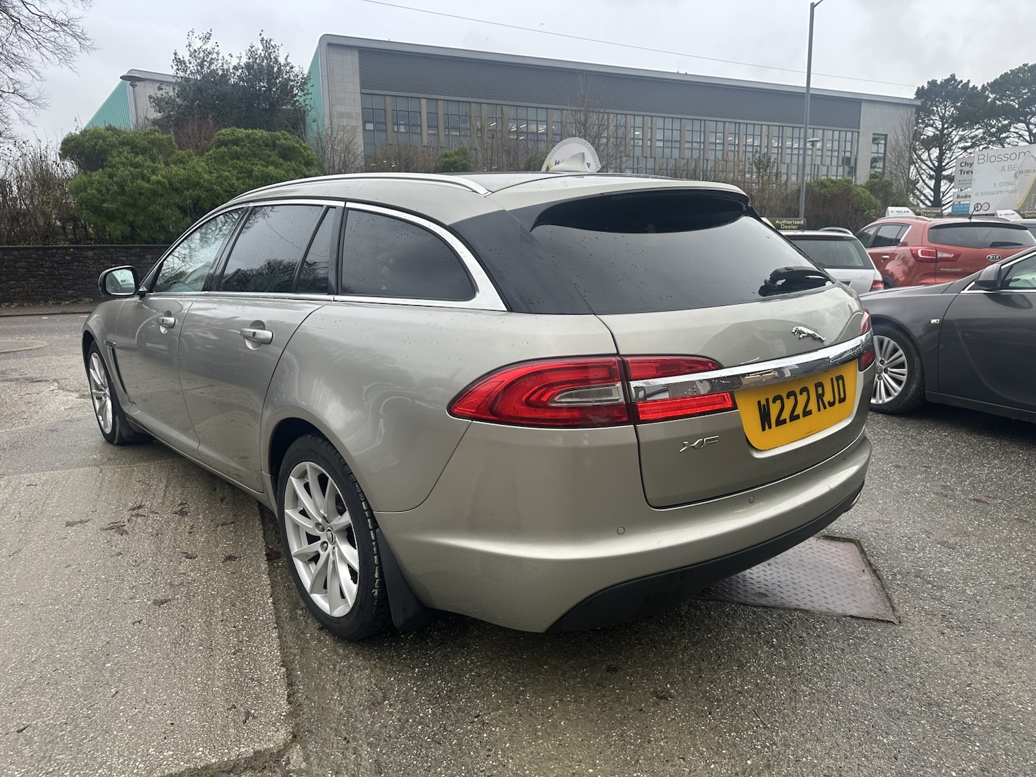 Used Jaguar XF 2013 for sale - 76877587: Photo 6