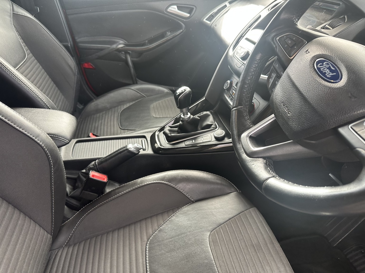 Used Ford Focus 2015 for sale - 76877589: Photo 9