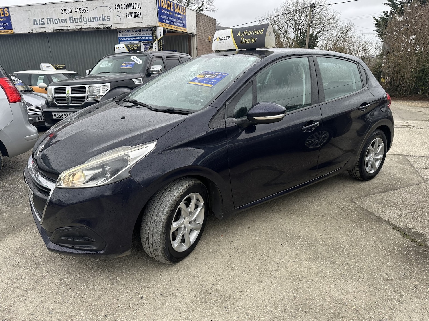 Used Peugeot 208 2015 for sale - 77709038: Photo 4