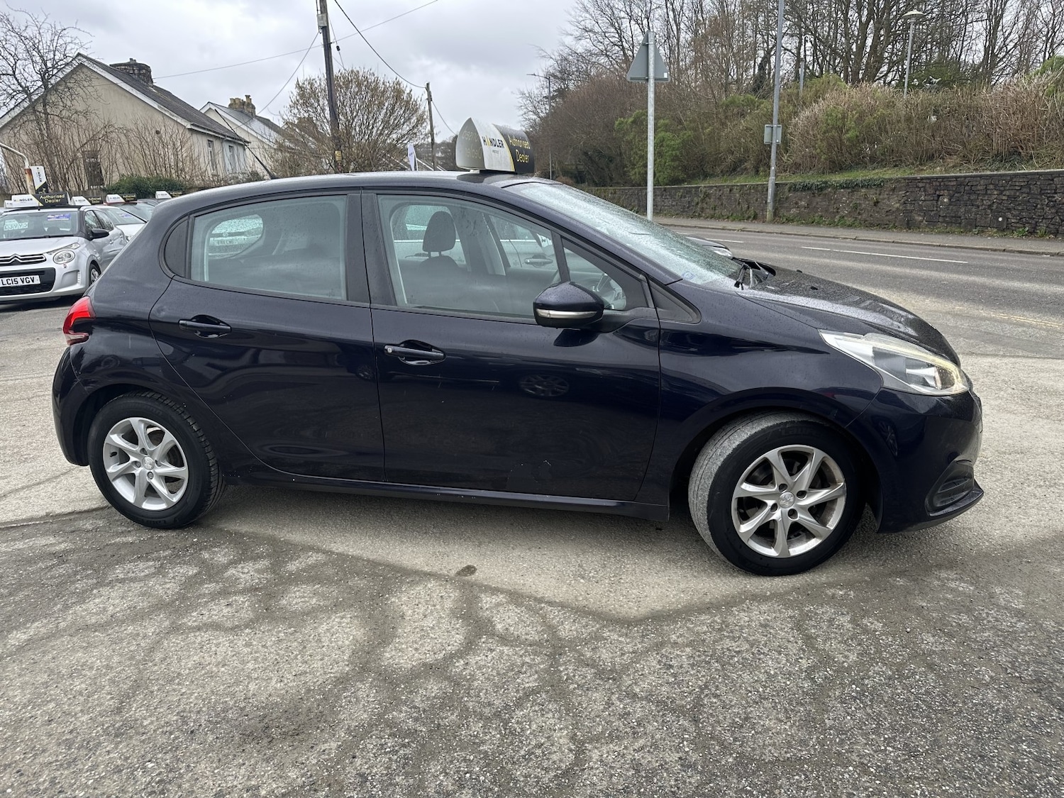 Used Peugeot 208 2015 for sale - 77709038: Photo 9