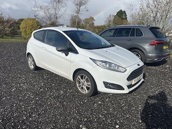 2015 - 1.25 82 Zetec 3dr