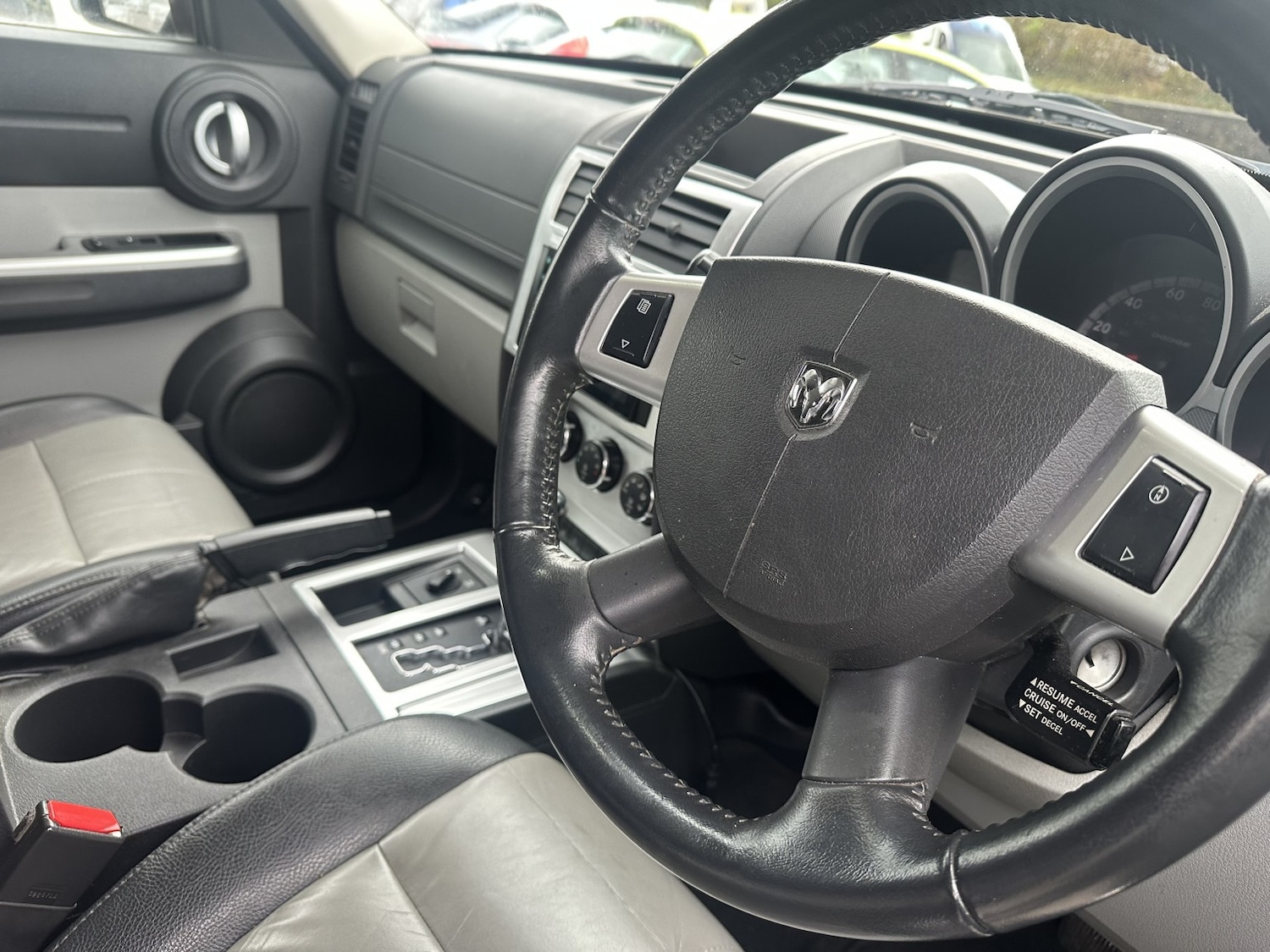 Used Dodge Nitro 2008 for sale - 77709048: Photo 2