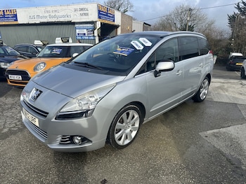 Used Peugeot 5008 2012 for sale - 77508543: Photo