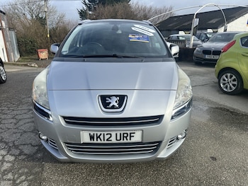 Used Peugeot 5008 2012 for sale - 77508543: Photo