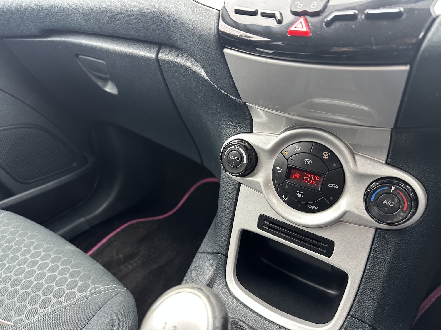 Used Ford Fiesta 2011 for sale - 76387281: Photo 14