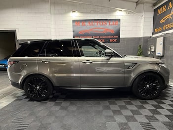 Used Land Rover Range Rover Sport 2017 for sale - 79609468: Photo