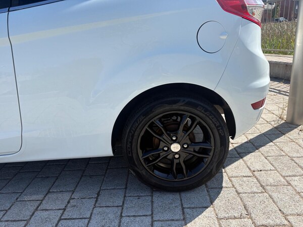 Used Ford Fiesta 2015 for sale - 75207804: Photo 10