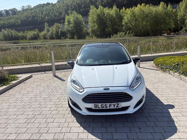 Used Ford Fiesta 2015 for sale - 75207804: Photo 5