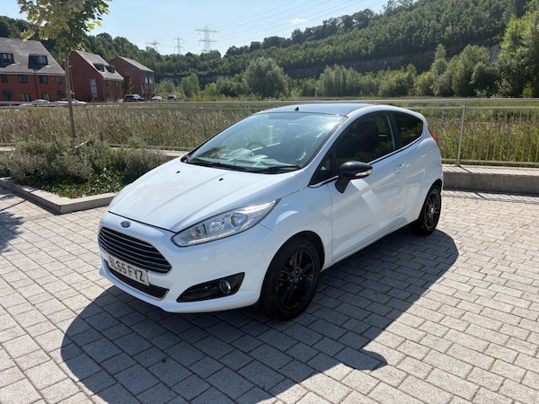 Used Ford Fiesta 2015 for sale - 75207804: Photo 7