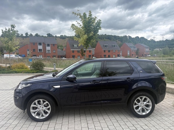 Used Land Rover Discovery Sport 2016 for sale - 75371722: Photo 9