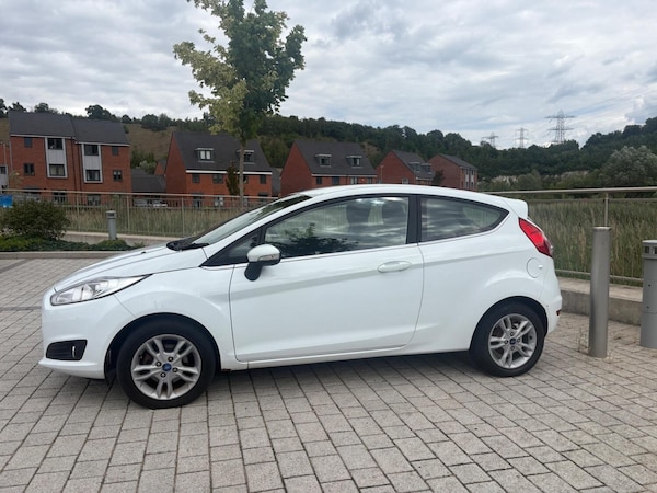 Used Ford Fiesta 2014 for sale - 75457579: Photo 6