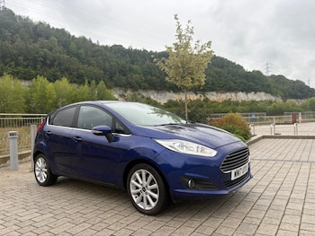 2017 - 1.0 T EcoBoost Titanium 5-Door