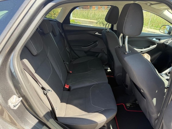 Used Ford Focus 2015 for sale - 75561654: Photo 12