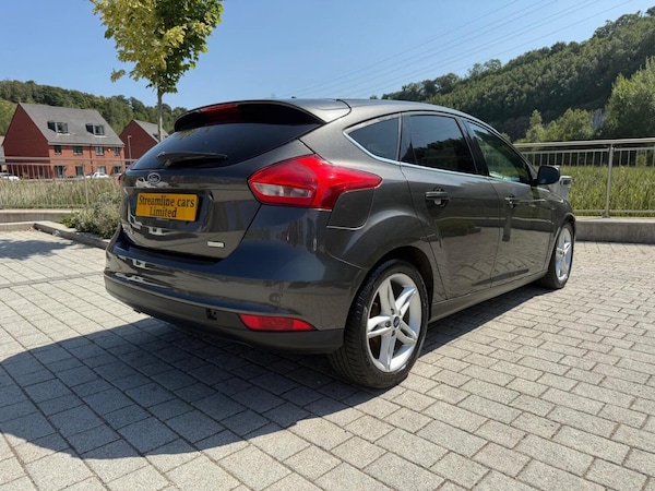 Used Ford Focus 2015 for sale - 75561654: Photo 5