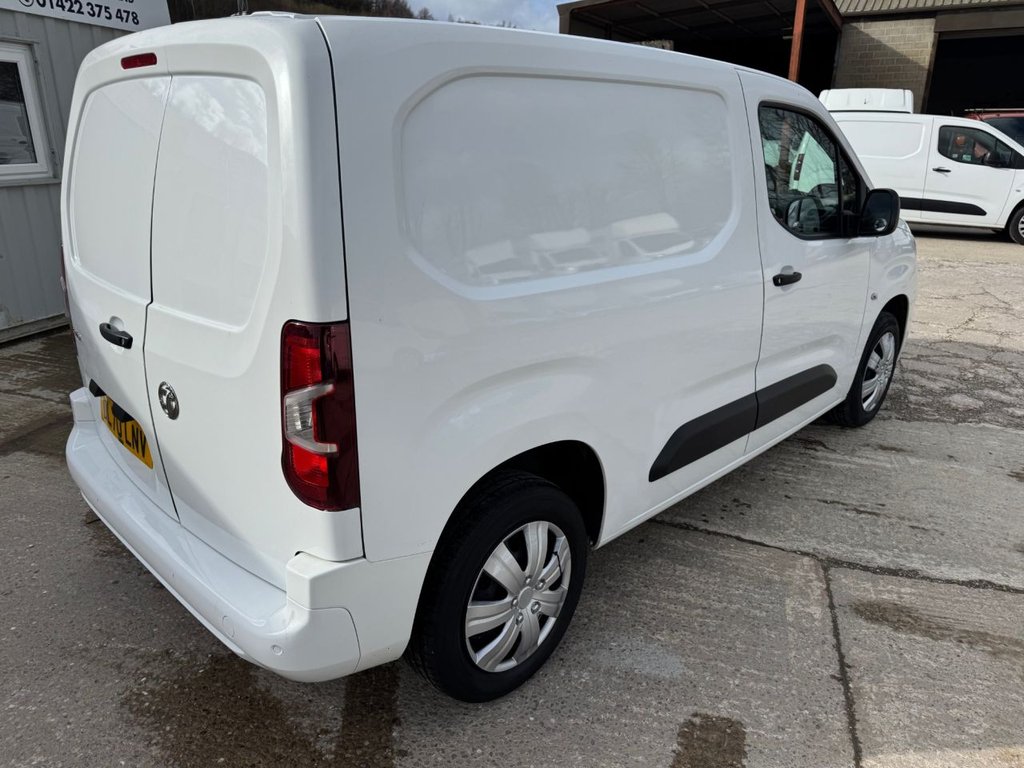 Used Vauxhall Combo 2020 for sale - 77764653: Photo 3