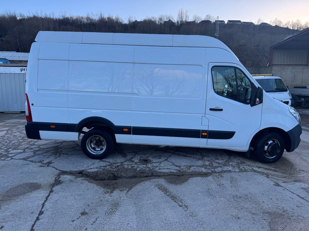 Used Vauxhall Movano 2017 for sale - 77764785: Photo 2
