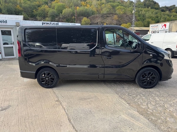 Used Renault Trafic 2019 for sale - 76297222: Photo 2