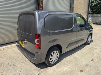 Used Vauxhall Combo 2018 for sale - 75286573: Photo