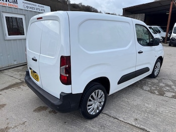 Used Peugeot Partner 2019 for sale - 77764652: Photo