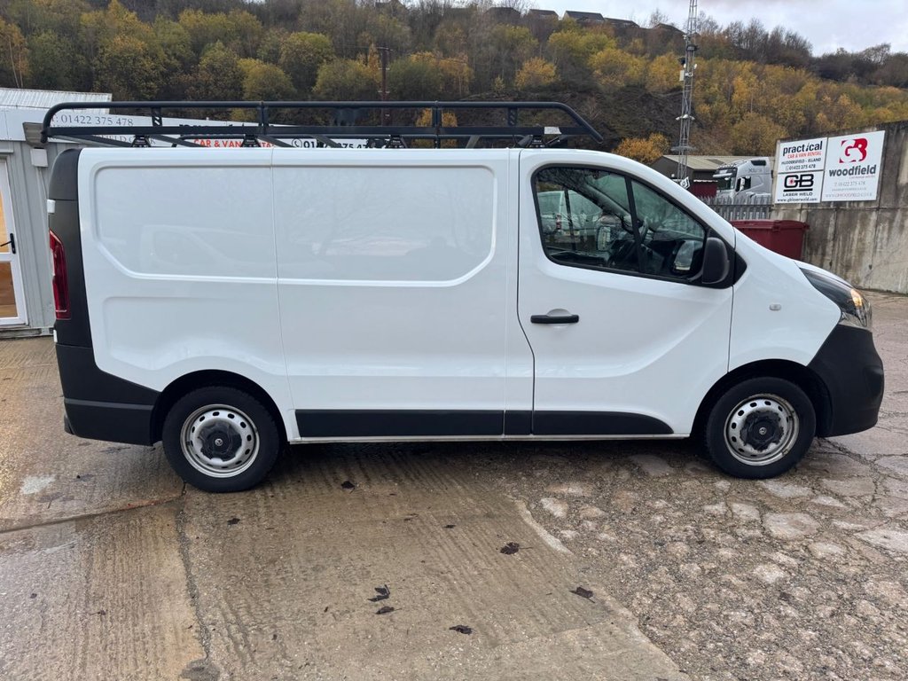 Used Vauxhall Vivaro 2018 for sale - 77075496: Photo 2