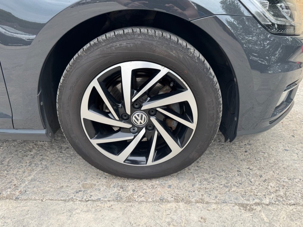 Used Volkswagen Golf 2019 for sale - 76297218: Photo 25