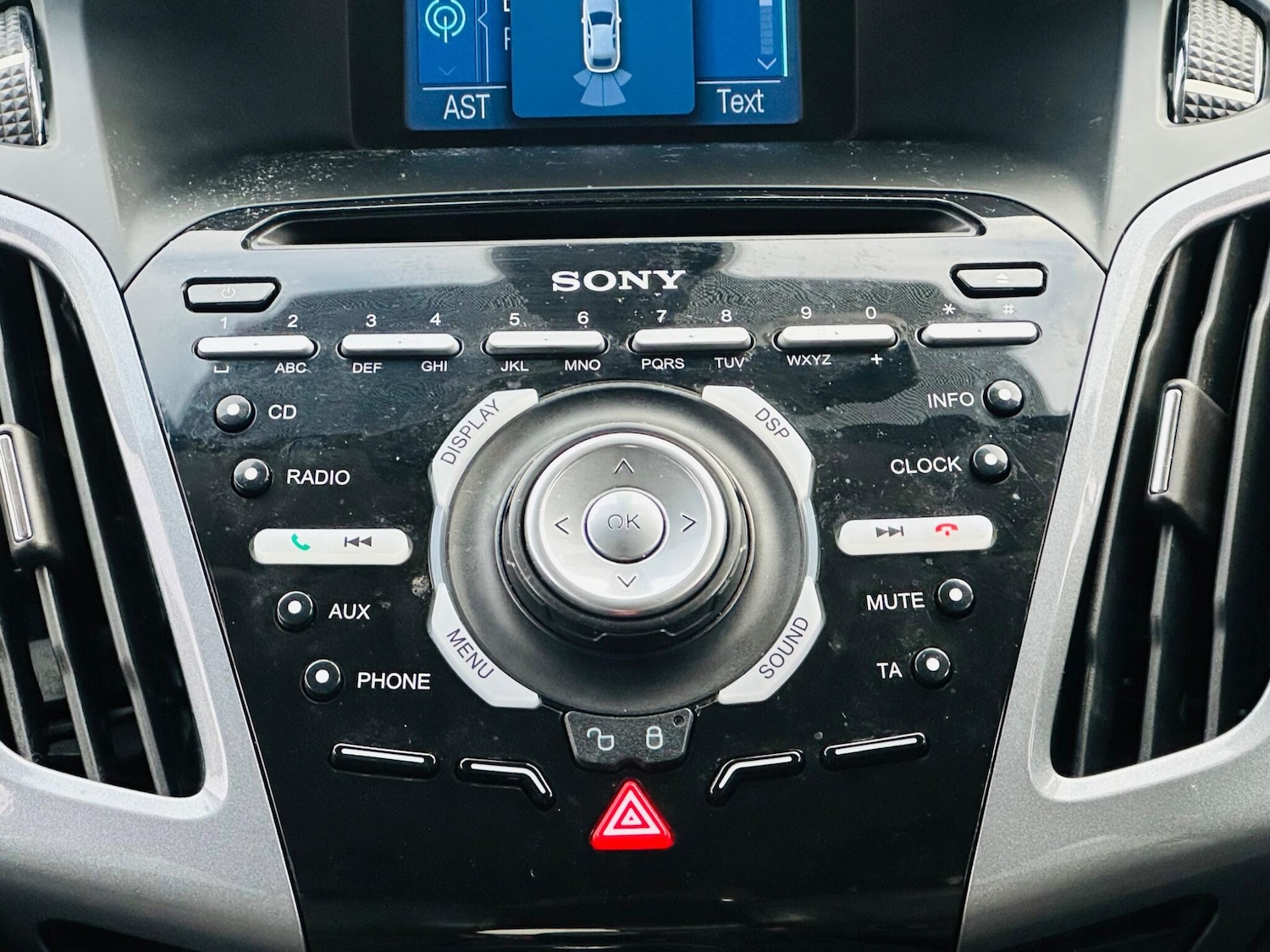 Used Ford Focus 2012 for sale - 76898619: Photo 19