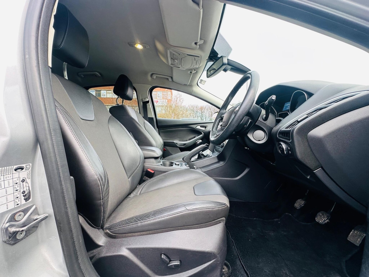 Used Ford Focus 2012 for sale - 76898619: Photo 25