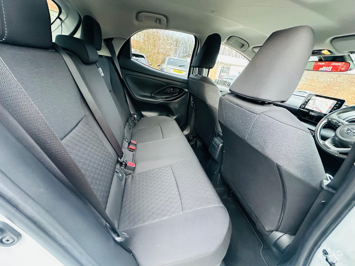 Used Toyota Yaris 2022 for sale - 76866168: Photo 19