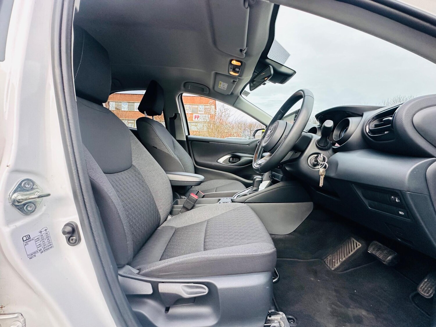 Used Toyota Yaris 2022 for sale - 76866168: Photo 26