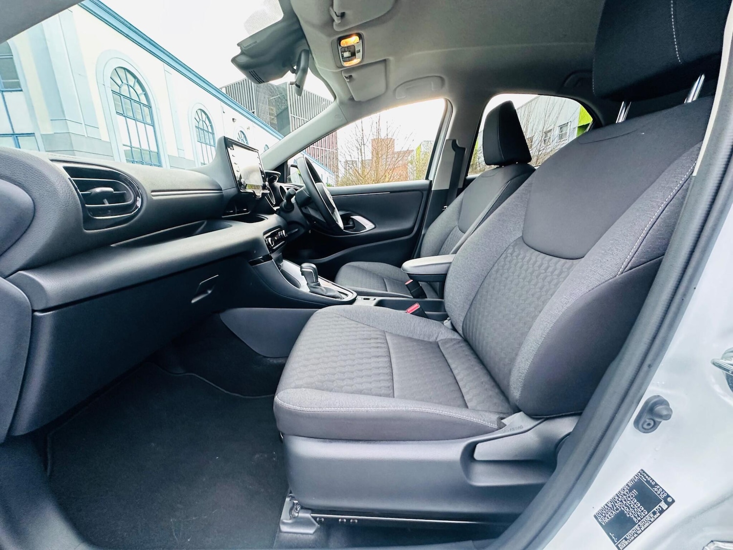 Used Toyota Yaris 2022 for sale - 76866168: Photo 9