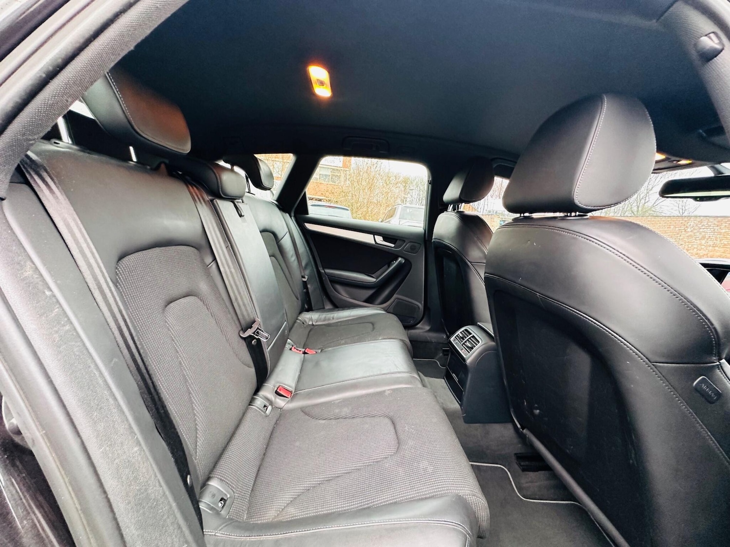 Used Audi A4 Avant 2014 for sale - 77255311: Photo 15