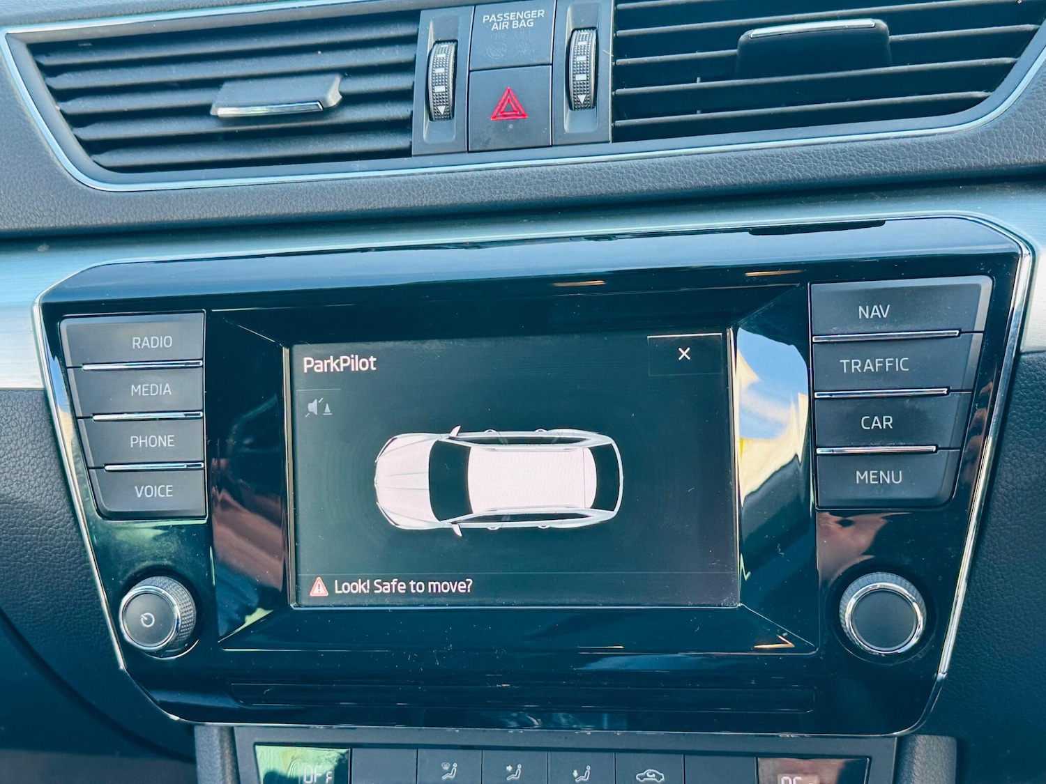 Used Skoda Superb 2016 for sale - 77278842: Photo 24