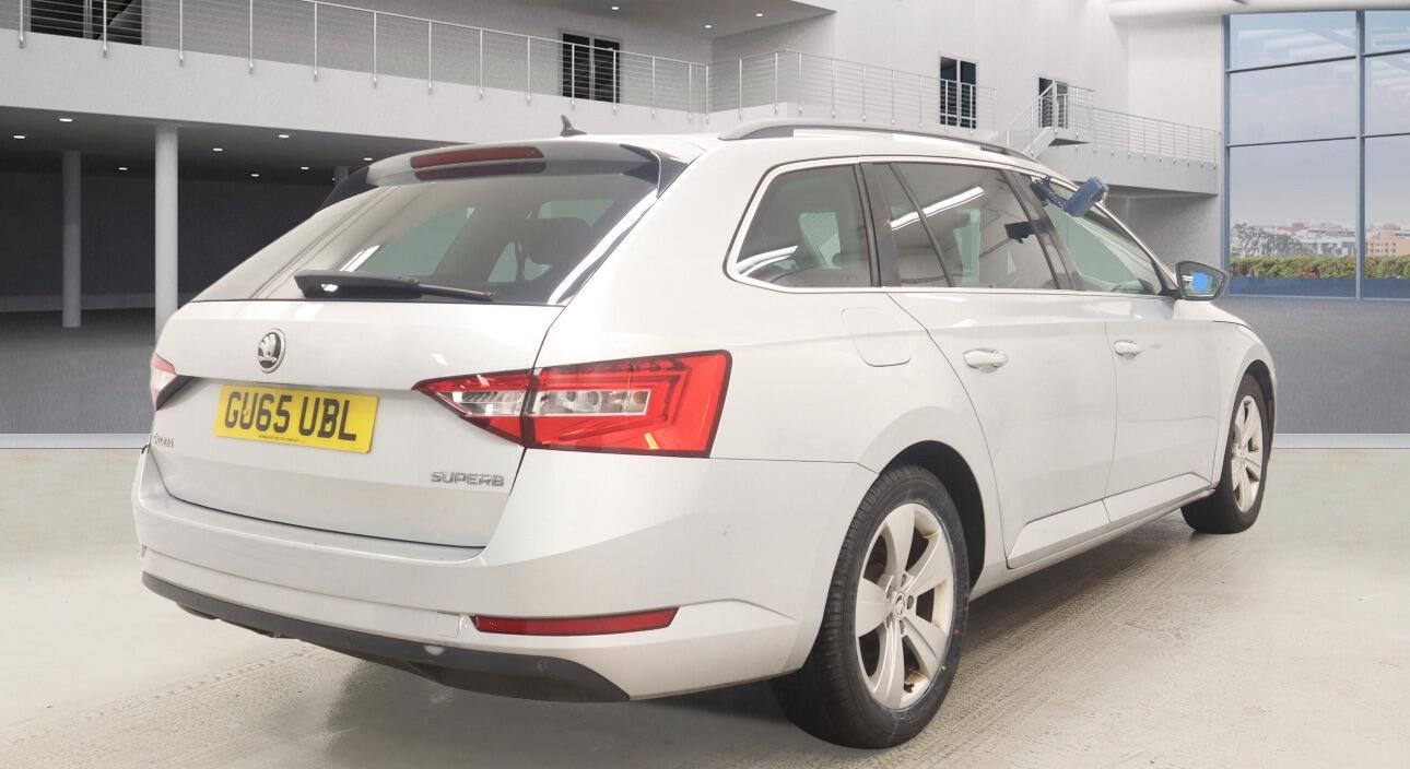 Used Skoda Superb 2016 for sale - 77278842: Photo 4