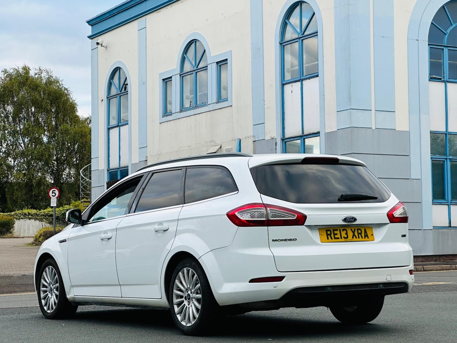 Used Ford Mondeo 2013 for sale - 76099176: Photo 10