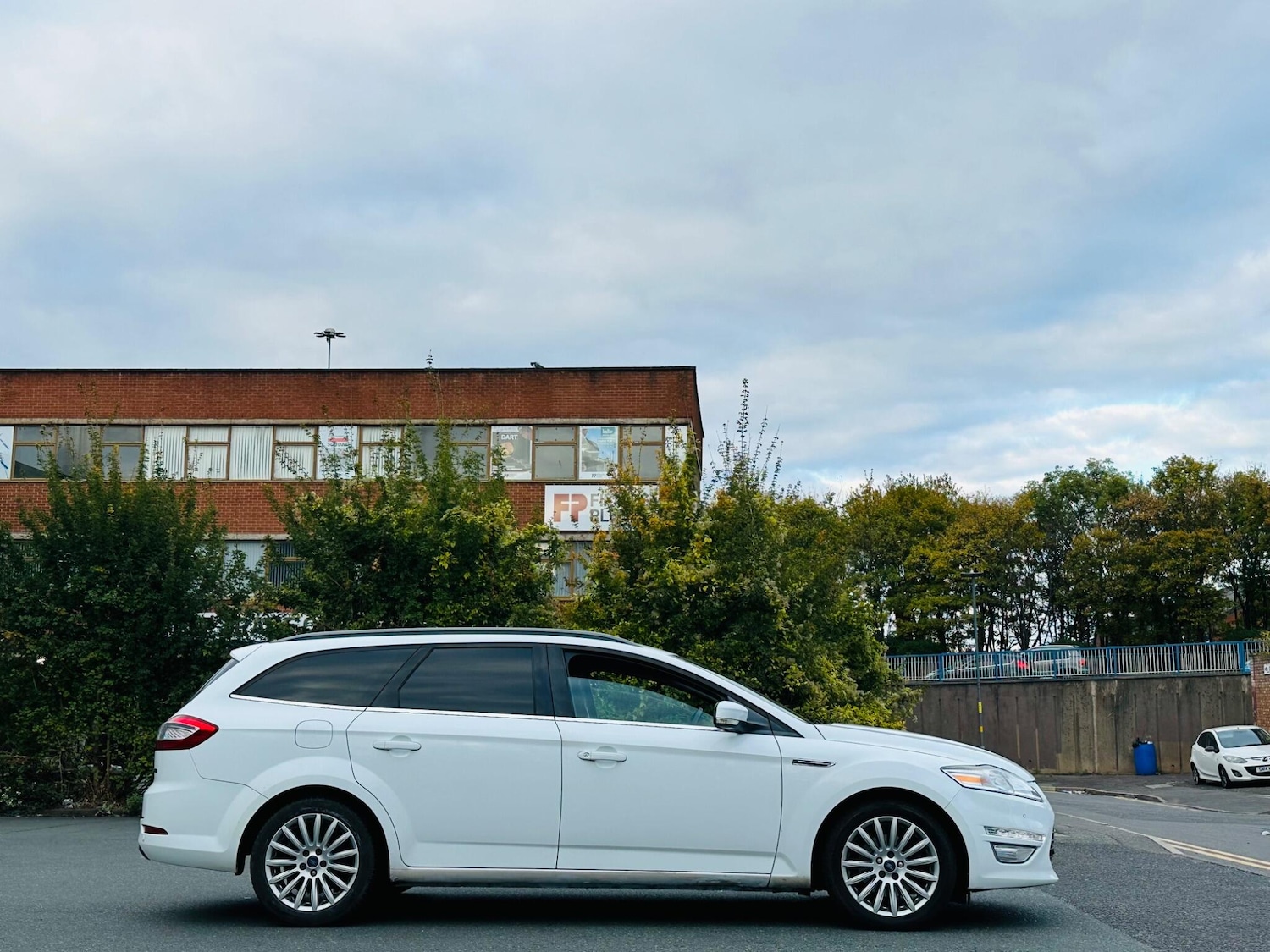 Used Ford Mondeo 2013 for sale - 76099176: Photo 14