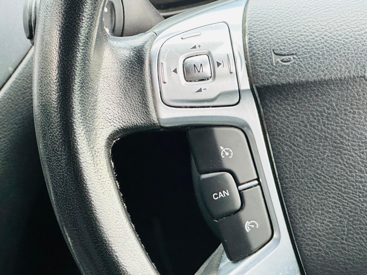 Used Ford Mondeo 2013 for sale - 76099176: Photo 20