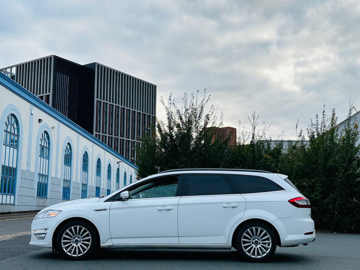 Used Ford Mondeo 2013 for sale - 76099176: Photo 8