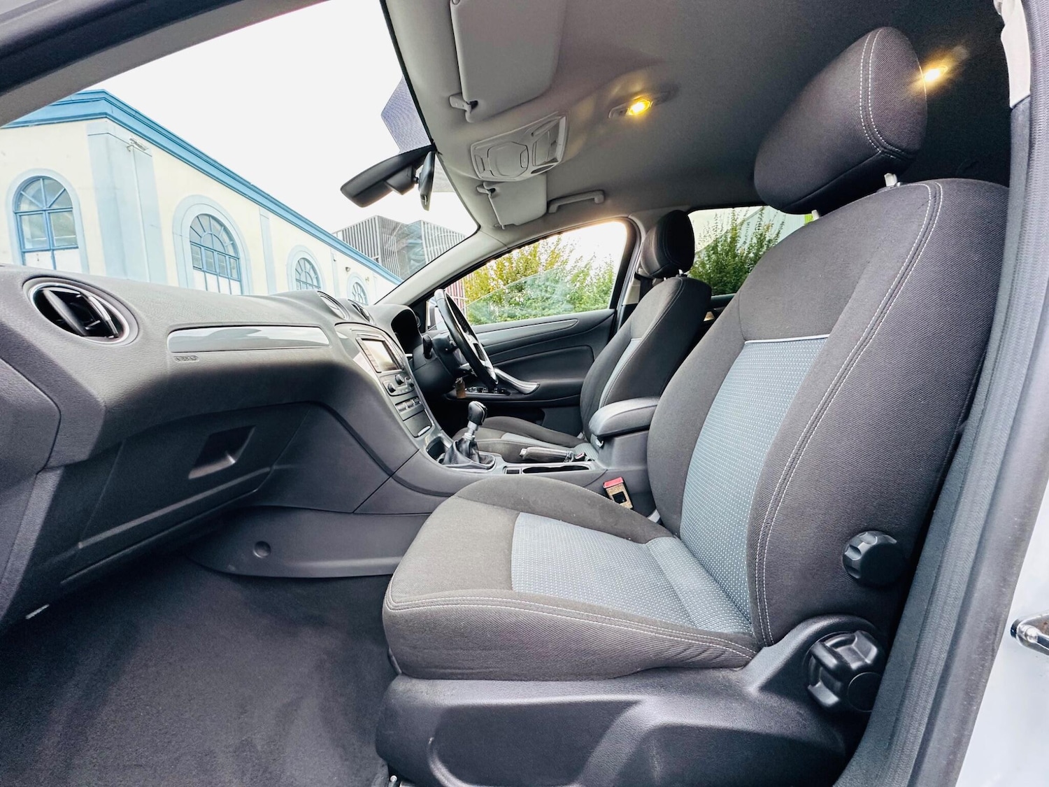 Used Ford Mondeo 2013 for sale - 76099176: Photo 9