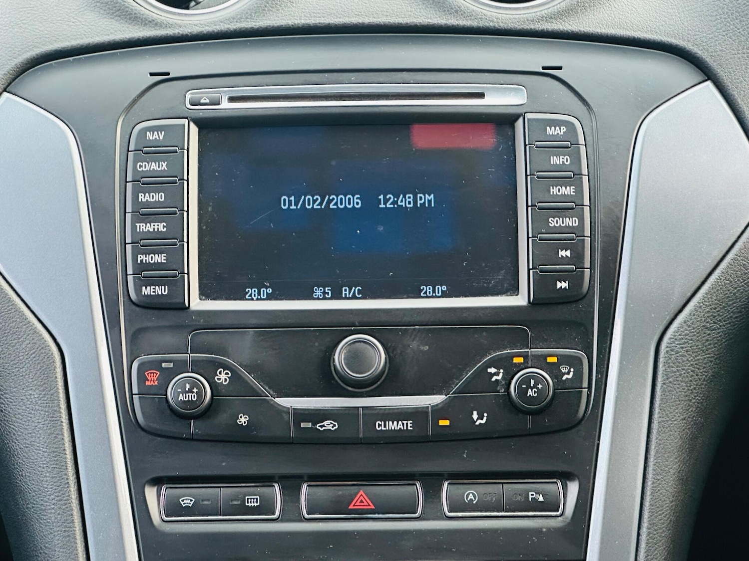 Used Ford Mondeo 2013 for sale - 77320348: Photo 20