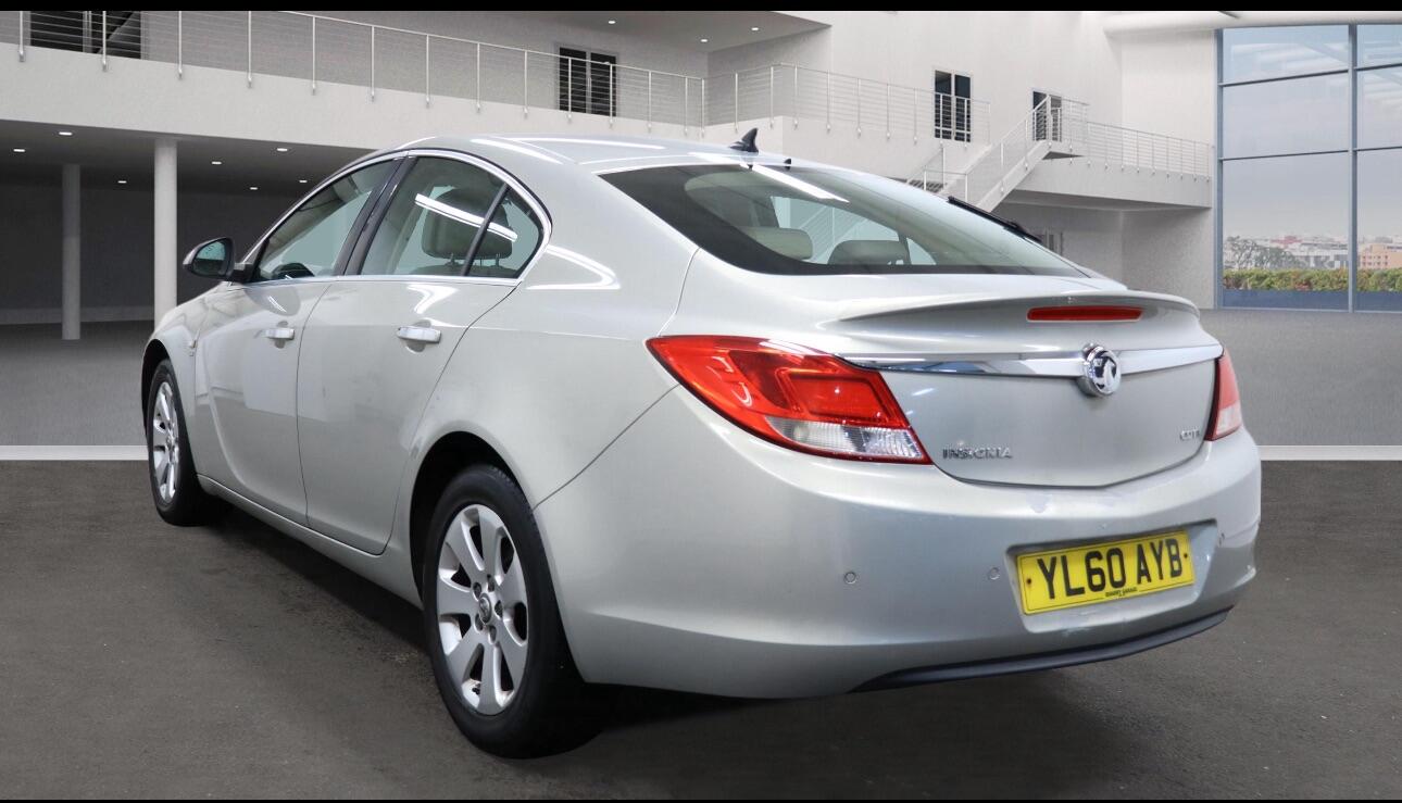 Used Vauxhall Insignia 2010 for sale - 77131786: Photo 3