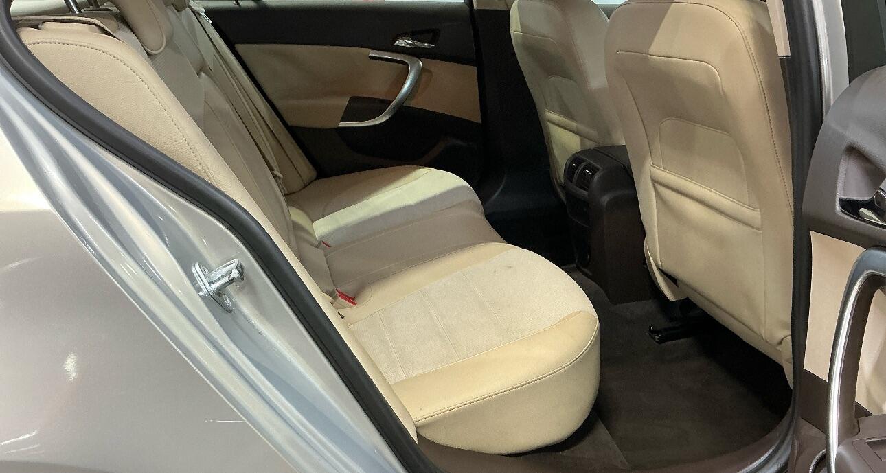 Used Vauxhall Insignia 2010 for sale - 77131786: Photo 7