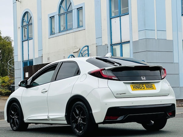 Used Honda Civic 2015 for sale - 76084857: Photo 10