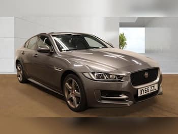 Used Jaguar XE 2016 for sale - 79847268: Photo