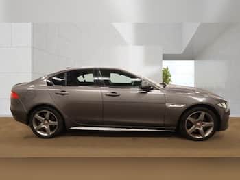 Used Jaguar XE 2016 for sale - 79847268: Photo