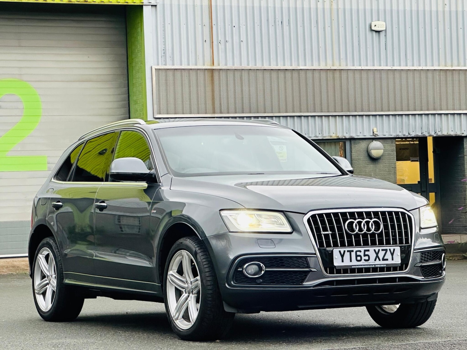 Used Audi Q5 2015 for sale - 76942542: Photo 2
